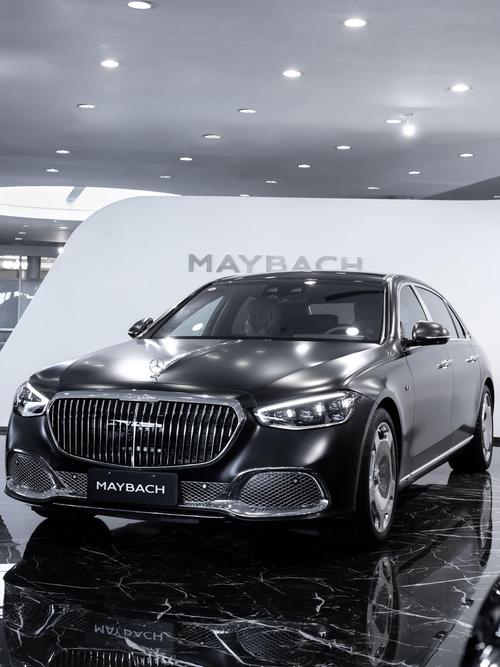 成都278岚图汽车的售后服务让用户无忧出行，迈巴赫未来的豪华车趋势